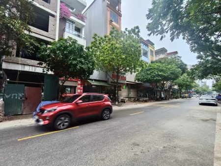 Bán nhà 7 tầng Phố Hoàng Công, Dt 50m, Mt 4m, Dài 12m, Đường 12m, Giá 21 tỷ . Lh 0784.238.666