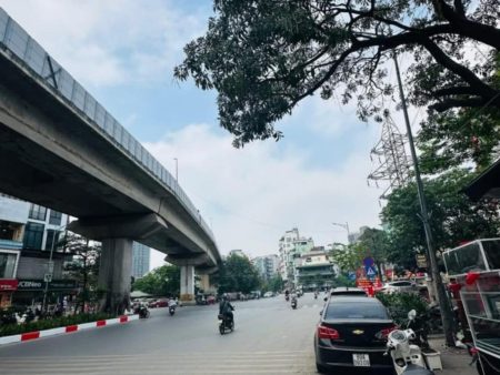 Bán nhà 3T phố Hào Nam ,Đống Đa, Dt 73m, Mt 5m, Dài 17m Đường 20m, Giá 29 tỷ . Lh 0784.238.666