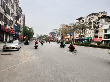 Bán nhà 10T phố Xã Đàn ,Đống Đa, Dt 185m, Mt 5m, Dài 16m Đường 60m, Giá 150 tỷ . Lh 0784.238.666