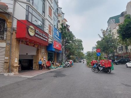 Bán nhà 5 tầng Phố Đặng Thùy Trâm, Dt 70m, Mt 6m, Dài 11m, Đường 4m, Giá 32 tỷ . Lh 0784.238.666