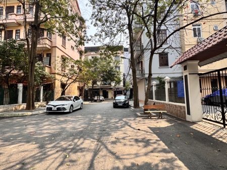 Bán nhà 5 tầng Phố Phạm Thân Duật, Dt 48m, Mt 4m, Dài 12m, Đường 20m, Giá 26,5 tỷ . Lh 0784.238.666