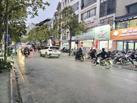 Bán nhà 2 tầng Phố Trương Công Giai, Dt 75m, Mt 6m, Dài 12m, Đường 10m, Giá 42 tỷ . Lh 0784.238.666