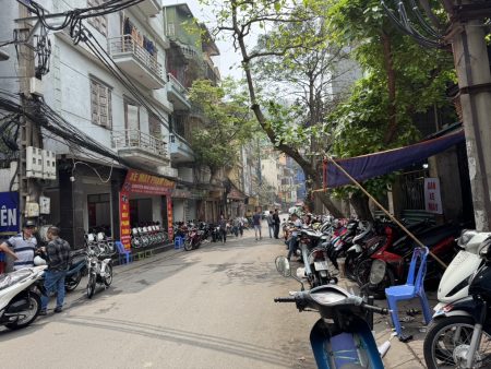 Bán nhà 10 tầng Phố Chùa Hà, Dt 294m, Mt 12m, Dài 22m, Đường 6m, Giá 200 tỷ . Lh 0784.238.666