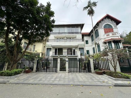 Bán Biệt Thự đơn lập 4 tầng, Bán đảo Linh Đàm , Dt 254m, Mt 13m, Dài 20m, Đường 5m, Giá 66 tỷ . Lh 0784.238.666