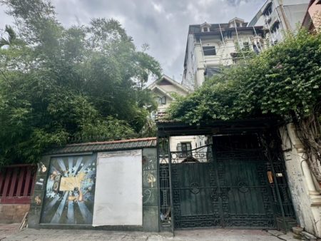 Bán nhà 4T phố Âu Cơ ,Tây Hồ, Dt 230m, Mt 8,2m, Dài 28m Đường 6m, Giá 69 tỷ . Lh 0784.238.666