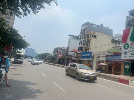 Bán nhà 1T phố Nguyễn Hoàng Tôn ,Tây Hồ, Dt 194m, Mt 12,5m, Dài 15,5m , Đường 25m, Giá 190 tỷ . Lh 0784.238.666