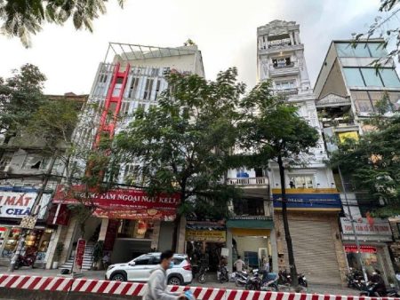 Bán nhà 5T phố Lạc Long Quân,Tây Hồ, Dt 409m, Mt 7,3m, Dài 59m , Đường 9m, Giá 165 tỷ . Lh 0784.238.666