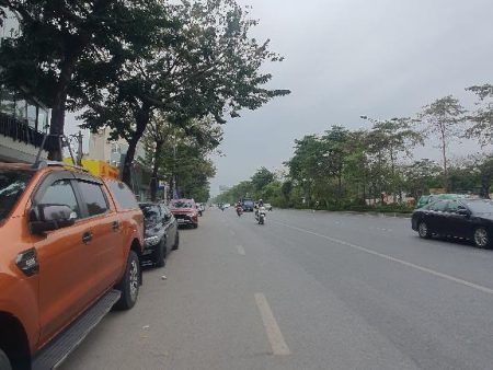 Bán nhà 5T phố Võ Chí Công,Tây Hồ, Dt 130m, Mt 6m , Dài 20m , Đường 40m, Giá 75 tỷ . Lh 0784.238.666