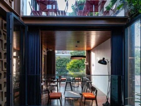 Bán nhà 8T phố Lạc Long Quân ,Tây Hồ, Dt 114m, Mt 10m, Dài 13m , Đường 10m, Giá 79 tỷ . Lh 0784.238.666