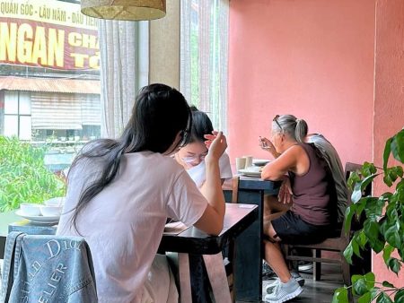 Bán nhà 3 tầng Phố Hàng Cót, Dt 55m, Mt 4.6m, Dài 11m, Đường 10m, Giá 46,6 tỷ . Lh 0784.238.666