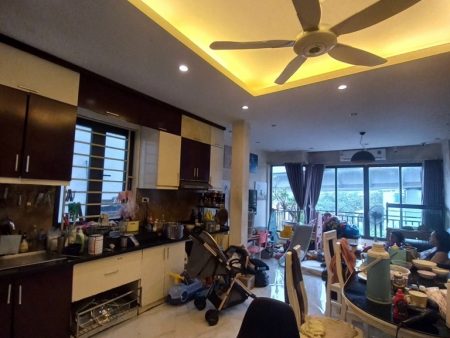 Bán nhà 4T phố Khuất Duy Tiến ,Thanh Xuân, Dt 191m, Mt 9m, Dài 21m Đường 40m, Giá 64 tỷ . Lh 0784.238.666