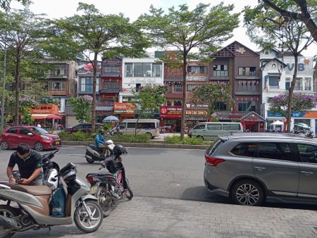 Bán nhà 5 tầng Phố Đào Tấn, Dt 53m Mt 5,3m, Dài 10m, Đường 20m, Giá 37 tỷ . Lh 0784.238.666